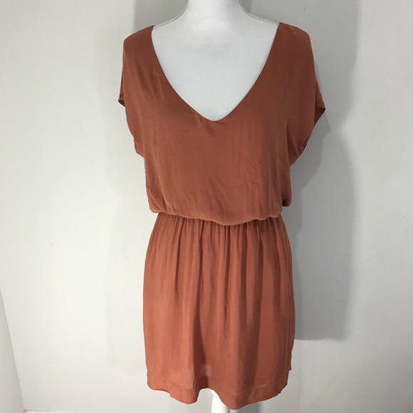 James Perse Dresses & Skirts - James Perse smocked elastic waist kimono dress